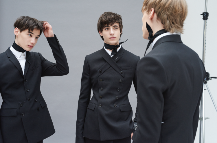 L'OFFICIEL HOMMES +
