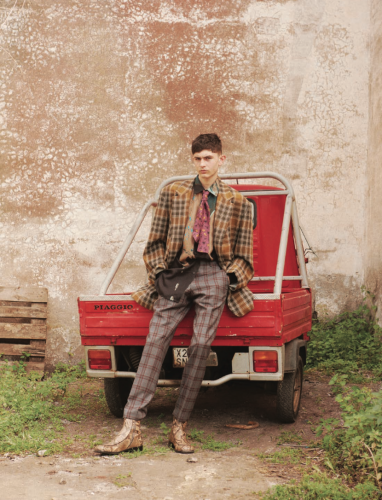 10 MEN MAGAZINE
