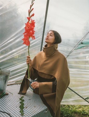 VOGUE UKRAINE / BLOSSOM LIKE A FLOWER