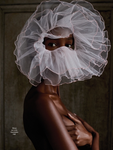 VOGUE GREECE DECEMBER ISSUE / SOFT FOCUS