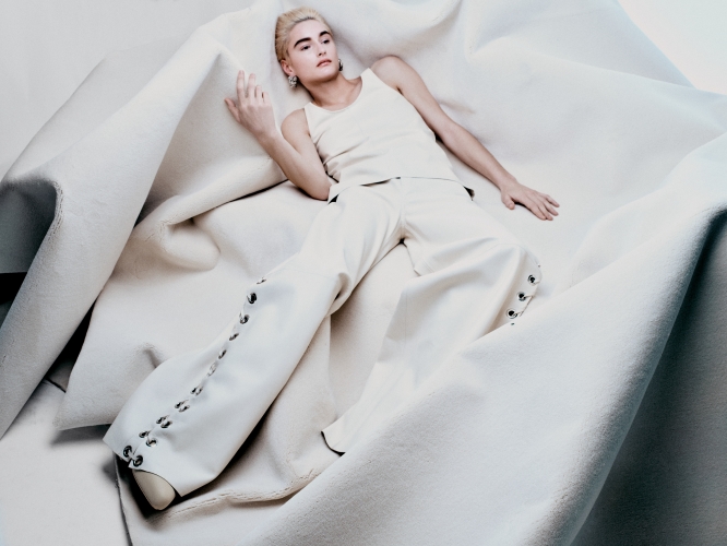 VOGUE GREECE MARCH 2023 ISSUE - 12