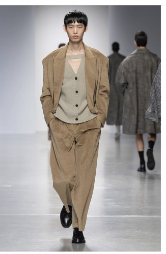 Dawei FW24 - 13